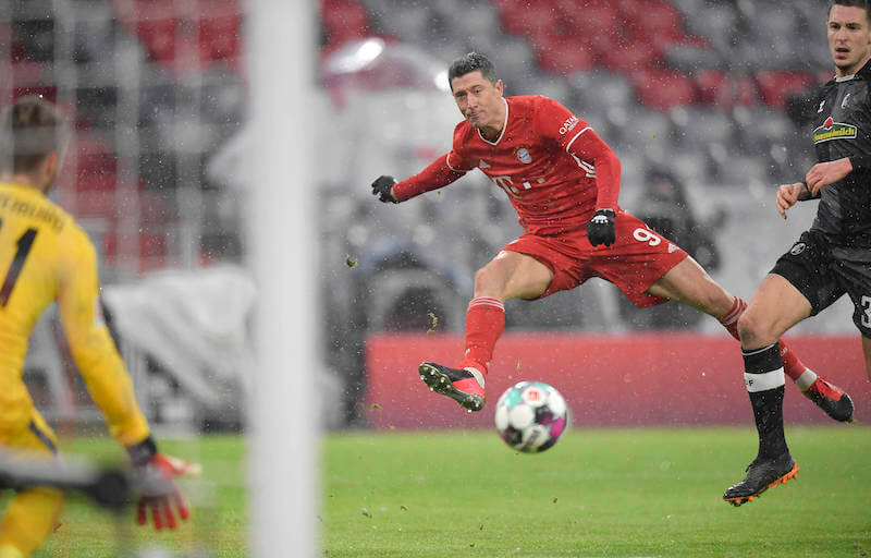 Bayern Torjäger Lewandowski will gegen Freigburg den Müller-Rekord knacken