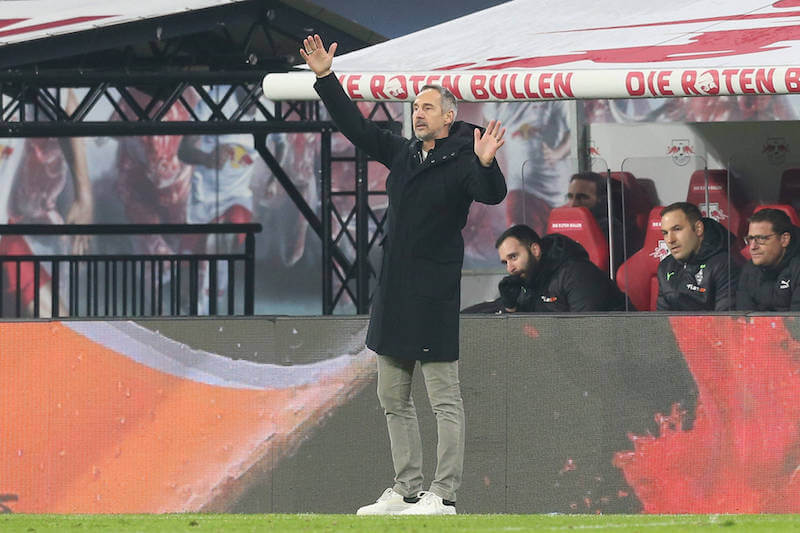 Wie lang ist Hütter noch Gladbach Trainer?